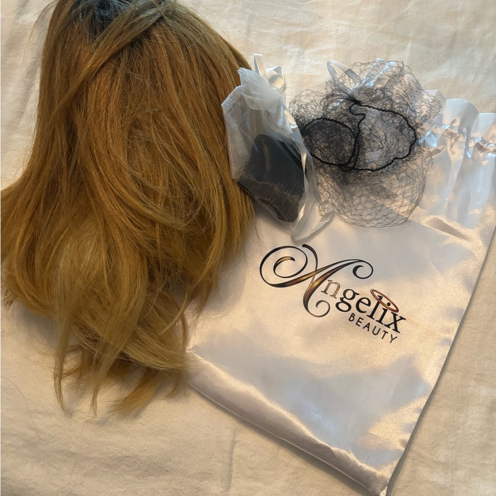 WIG - Picture 6 of 6